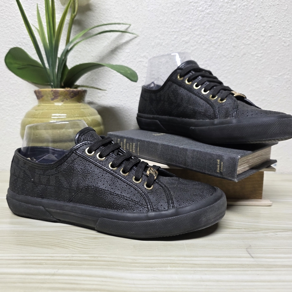 Michael Kors Black Sneakers Classic Urban Style Size 7.5
